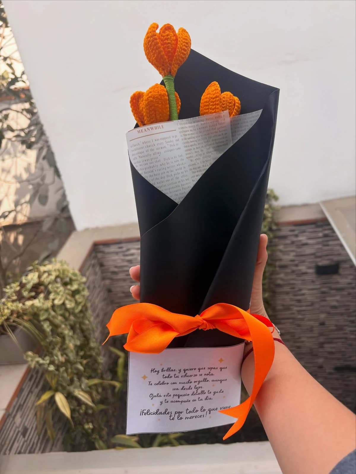 Ramo de tulipanes tejidos — foto 1